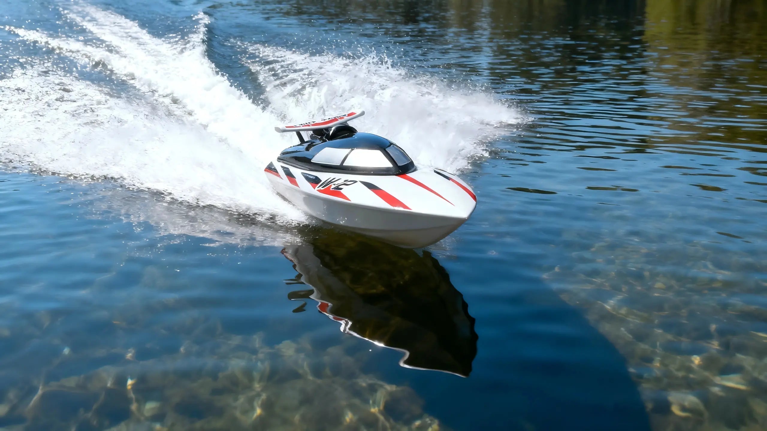 Remote Control Speed Boat for Adults: Top Models and Buying Guide